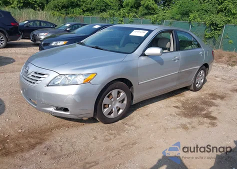 2007 Toyota Camry Le z USA, uszkodzony, nr VIN 4T1BE46K97U522294